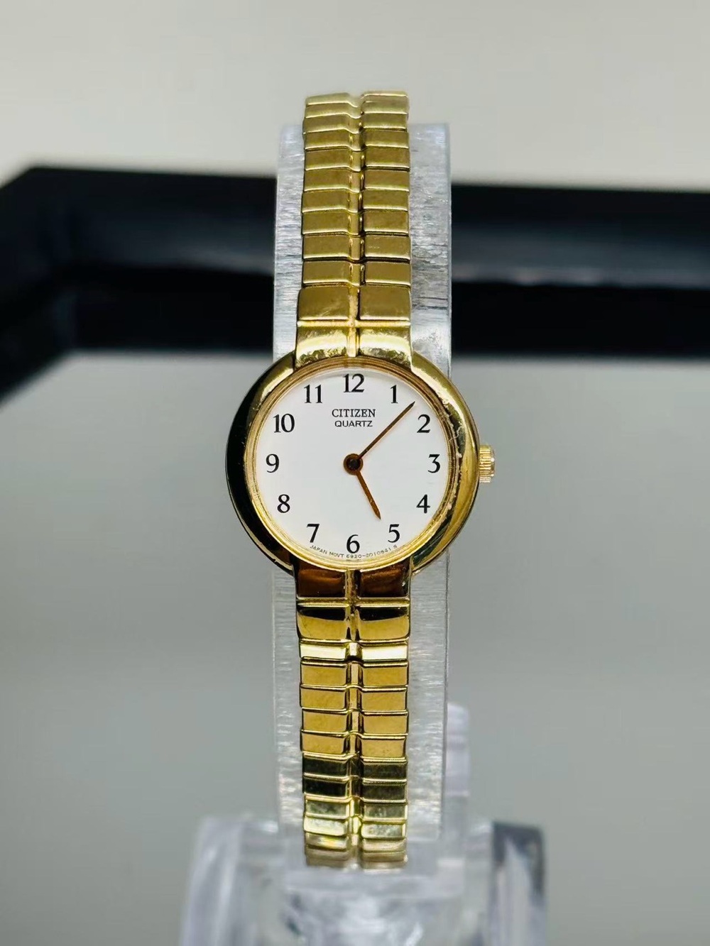 Vintage Citizen Women Quartz Watch Gold Tone 20mm White Dial New Battery Runs